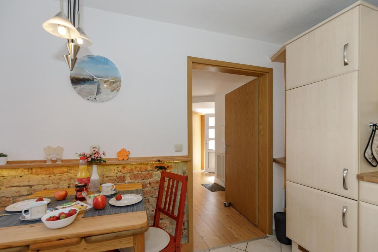 Ferienwohnungen Becker "Sonne & Meer" Und "Strandliebe" Kuehlungsborn Exterior photo