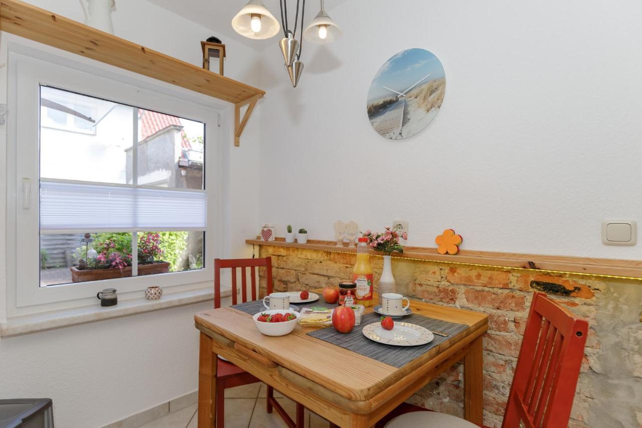 Ferienwohnungen Becker "Sonne & Meer" Und "Strandliebe" Kuehlungsborn Exterior photo
